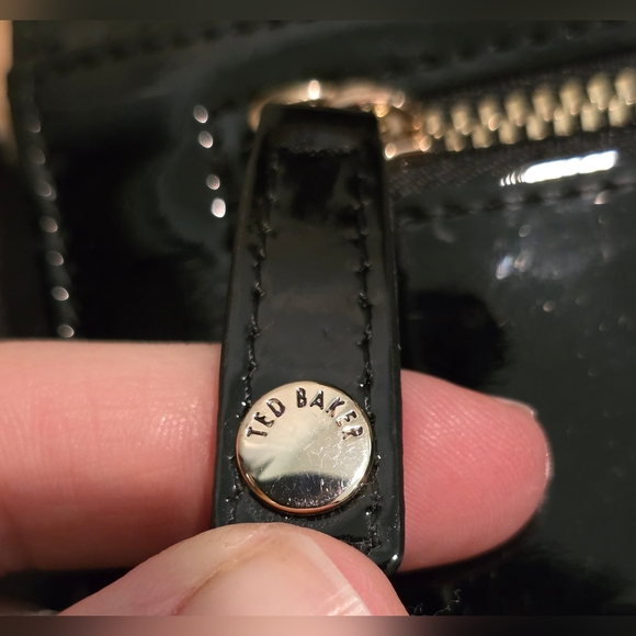 Ted Baker Women’s Black Patent Leather Bobble Matinee Wallet Gold Accents - Picture 11 of 11